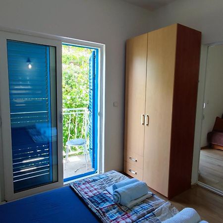 Apartmani Famelja Jovanovic Sveti Stefan Pokoj fotografie