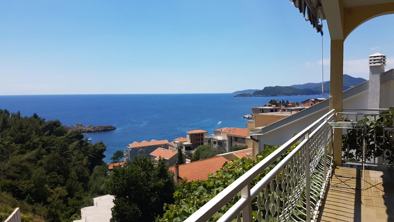 Apartmani Famelja Jovanovic Sveti Stefan Exteriér fotografie